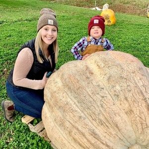 Meet your Posher, Olivia